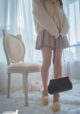隔壁邻居女孩