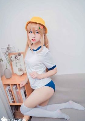 两个奶被揉得又硬又翘的视频