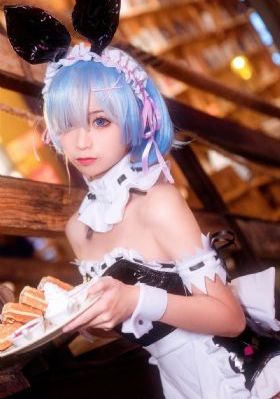 男生吃美女胸奶视频